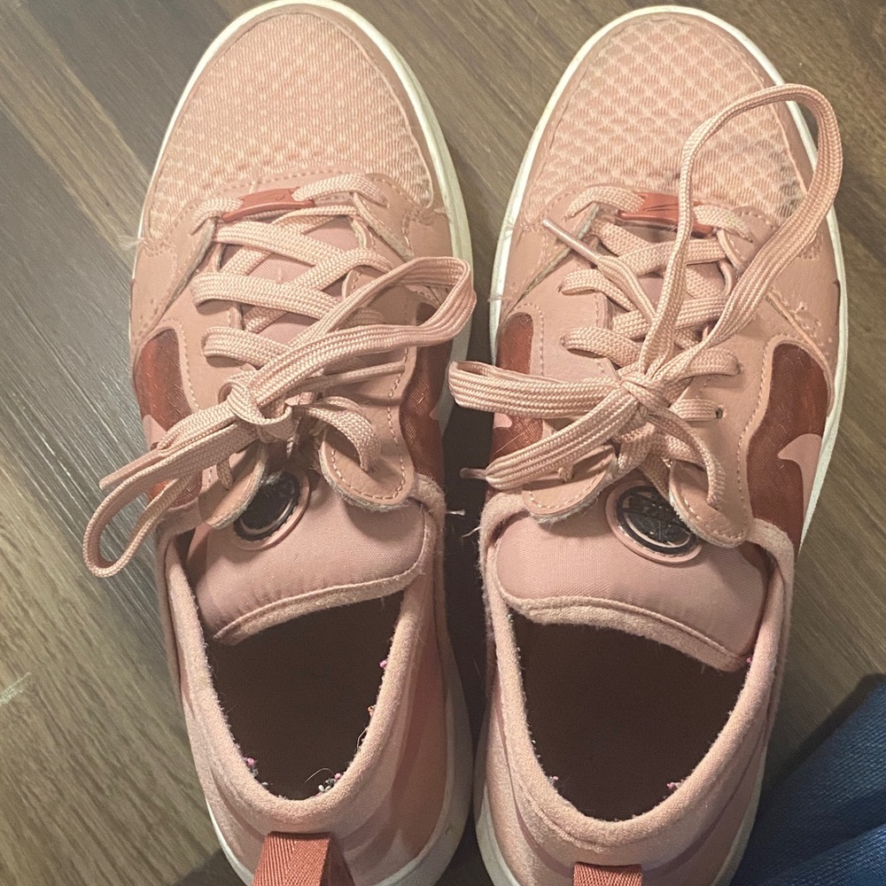 Nike Women's Pink Ankle Booties